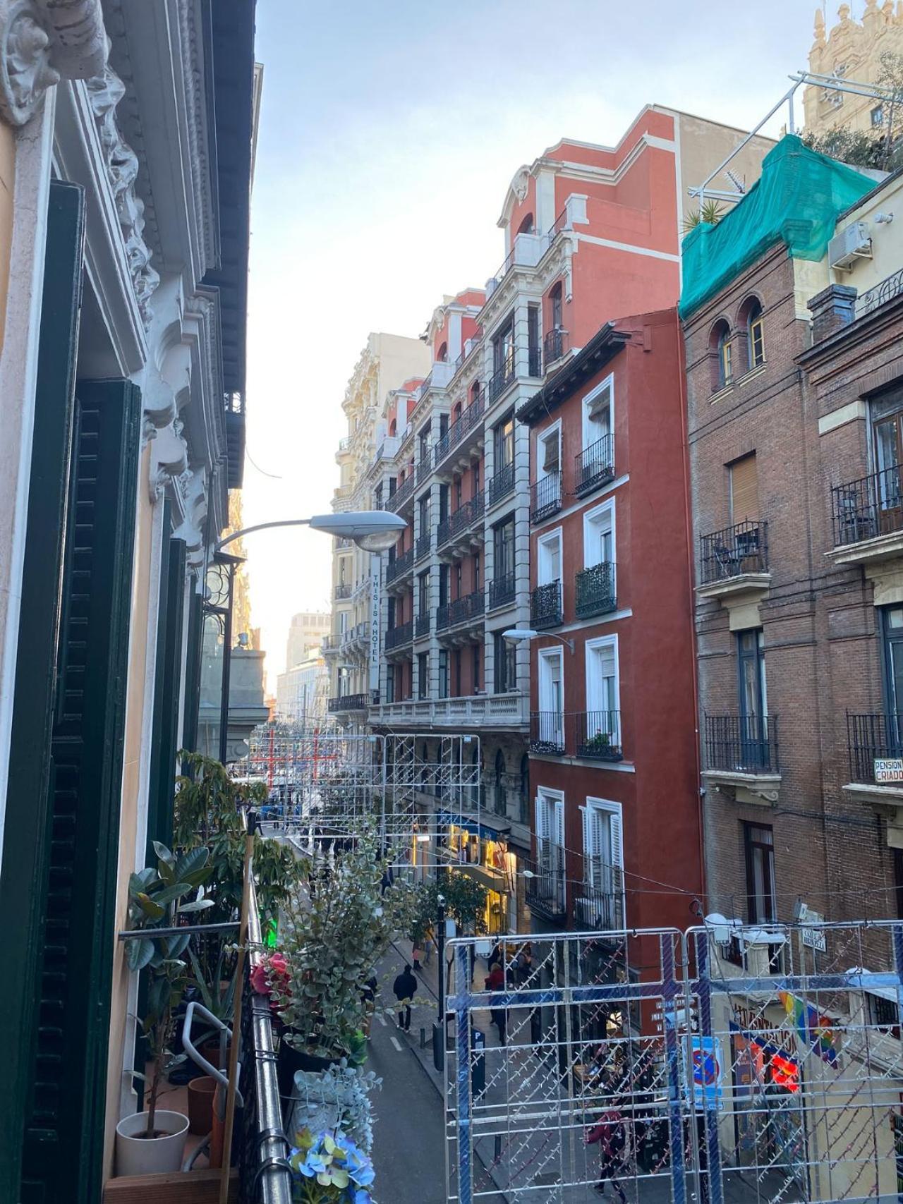Hortaleza 4, Preciso Estudio En Chueca Junto A La Gran Via De Madrid Exterior foto
