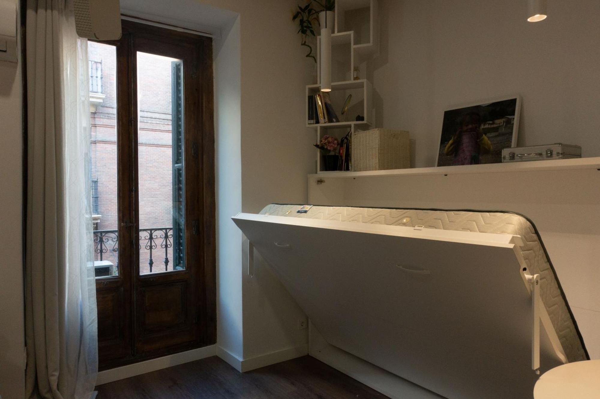 Hortaleza 4, Preciso Estudio En Chueca Junto A La Gran Via De Madrid Exterior foto